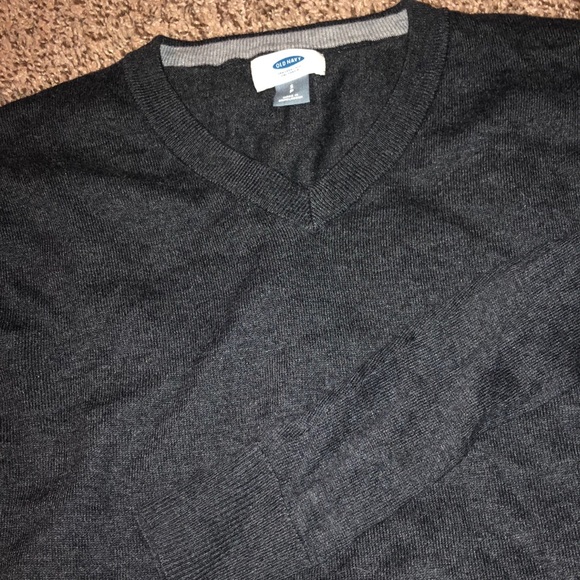 GREY SWEATER - Picture 1 of 2